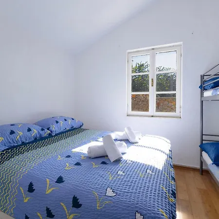 2 Bedroom Lovely In Kornati