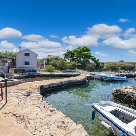 2 Bedroom Lovely In Kornati