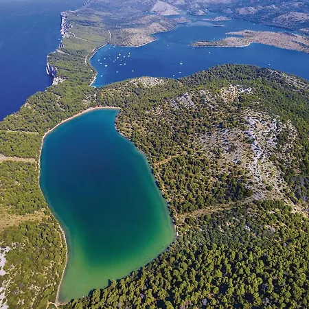 2 Bedroom Lovely In Kornati * Koromacna