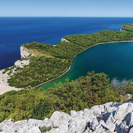 2 Bedroom Lovely In Kornati * Koromašna