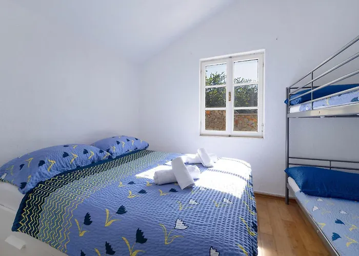 2 Bedroom Lovely In Kornati