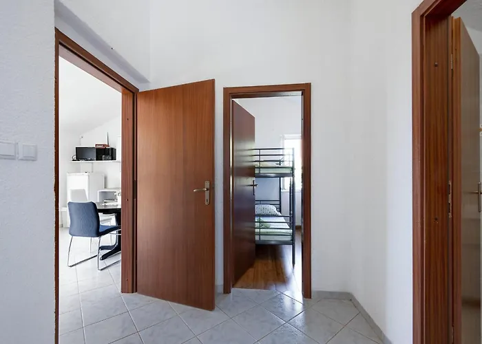 2 Bedroom Lovely In Kornati Koromašna