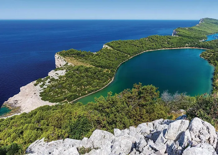 2 Bedroom Lovely In Kornati * Koromašna